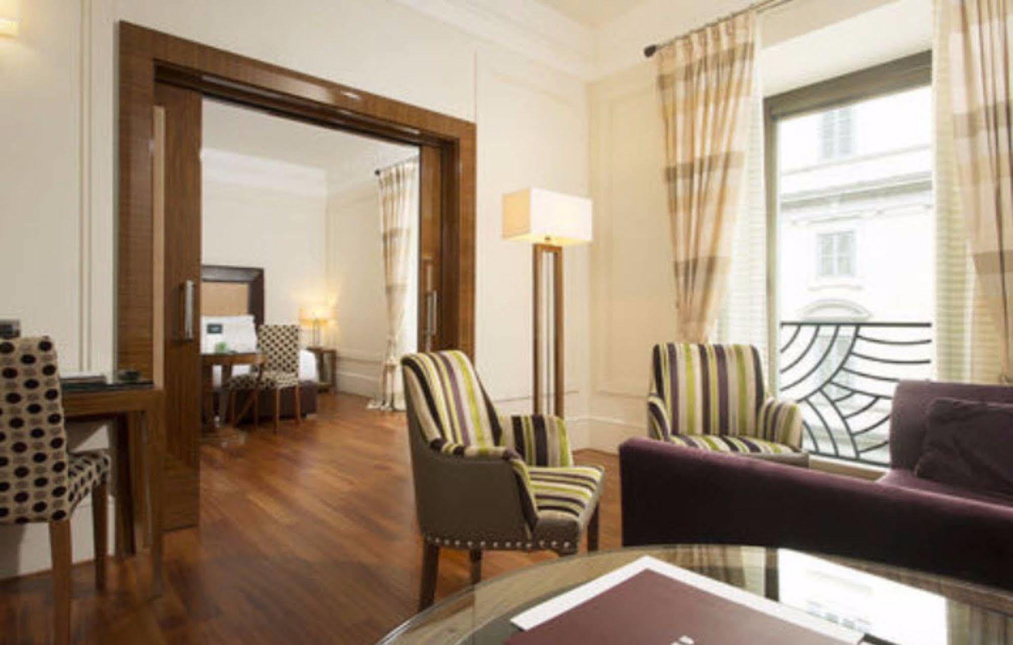 UNAHOTELS Decò Roma Esterno foto
