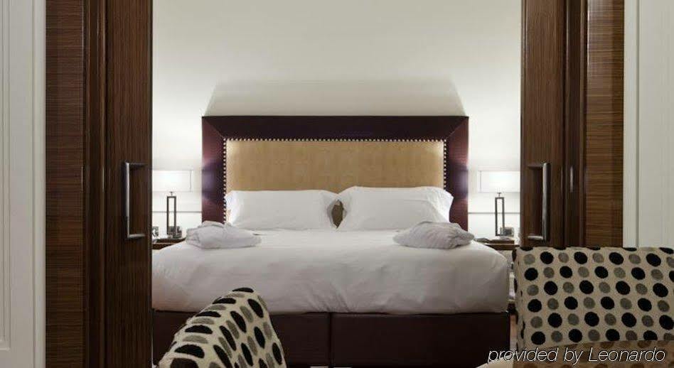 UNAHOTELS Decò Roma Esterno foto