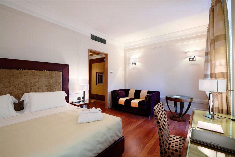 UNAHOTELS Decò Roma Camera foto